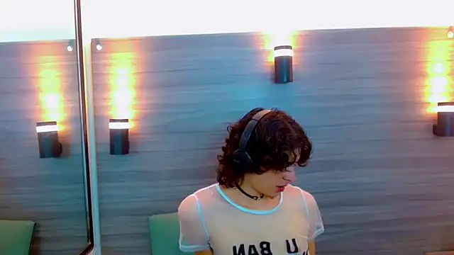 Sr BonnyEthan online show from October 2025 02:18:01 PM