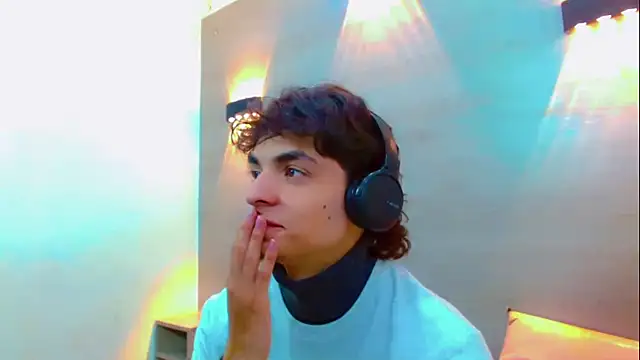 Sr BonnyEthan online show from December 2025 02:04:02 PM