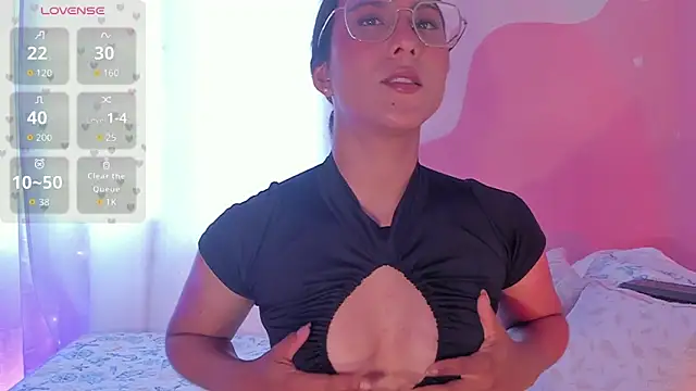 DaraBeckett online show from April 2026 10:02:02 PM