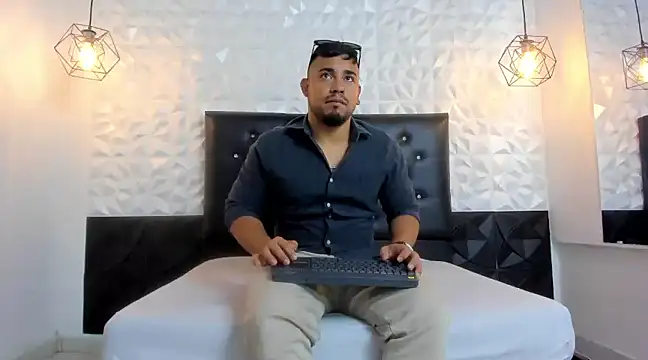 BrianMalonee online show from February 2025 02:15:02 PM