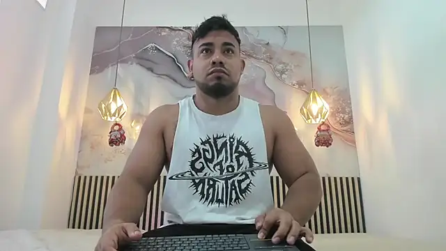 BrianMalonee online show from December 2025 12:10:01 PM