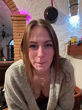 Snapshot of selenaluvv chatting on December 2024 12:12:01 PM selenaluvv online show from December 2024 12:12:01 PM