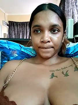 Snapshot of Indianqueen03 chatting on October 2025 01:09:02 PM Indianqueen03 online show from October 2025 01:09:02 PM