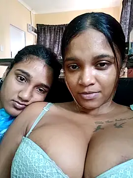 Snapshot of Indianqueen03 chatting on October 2025 08:55:02 AM Indianqueen03 online show from October 2025 08:55:02 AM