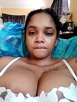 Snapshot of Indianqueen03 chatting on November 2025 07:57:01 AM Indianqueen03 online show from November 2025 07:57:01 AM