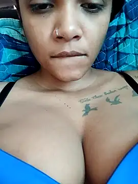 Snapshot of Indianqueen03 chatting on December 2025 10:46:02 AM Indianqueen03 online show from December 2025 10:46:02 AM