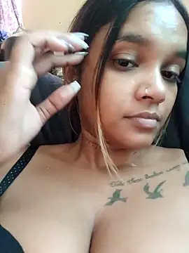 Snapshot of Indianqueen03 chatting on December 2025 12:22:01 PM Indianqueen03 online show from December 2025 12:22:01 PM