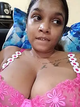 Snapshot of Indianqueen03 chatting on June 2026 05:18:01 PM Indianqueen03 online show from June 2026 05:18:01 PM