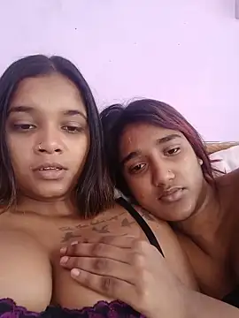 Snapshot of Indianqueen03 chatting on June 2026 10:40:01 AM Indianqueen03 online show from June 2026 10:40:01 AM