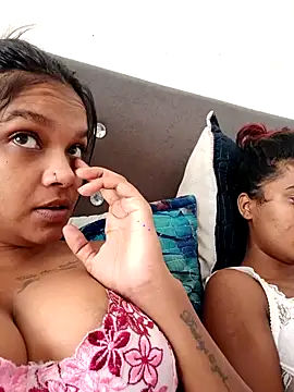 Snapshot of Indianqueen03 chatting on July 2026 08:53:02 AM Indianqueen03 online show from July 2026 08:53:02 AM