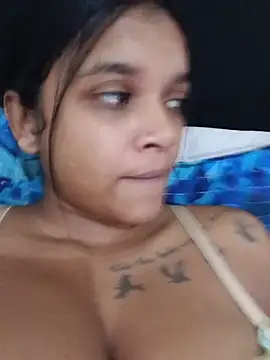 Snapshot of Indianqueen03 chatting on July 2026 09:21:02 PM Indianqueen03 online show from July 2026 09:21:02 PM