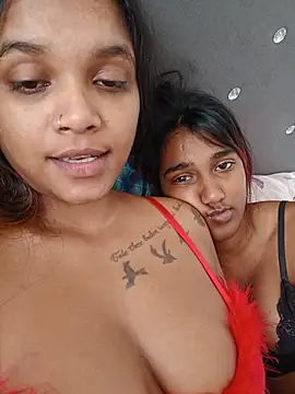 Snapshot of Indianqueen03 chatting on July 2026 10:33:01 AM Indianqueen03 online show from July 2026 10:33:01 AM