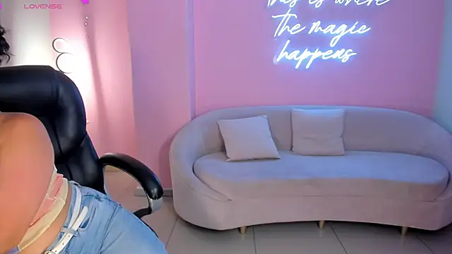 AlessaRomero online show from February 2025 07:21:01 PM