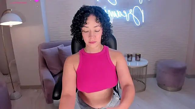 AlessaRomero online show from March 2025 08:00:01 PM