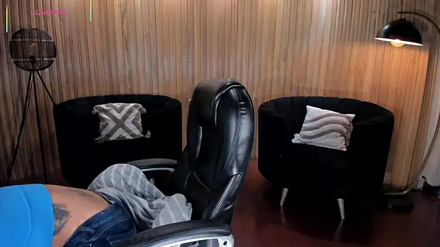 AlessaRomero online show from April 2026 07:55:02 PM