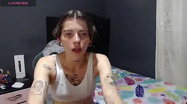 Snapshot of pretty_cristal69 chatting on December 2024 12:30:02 AM pretty cristal69 online show from December 2024 12:30:02 AM