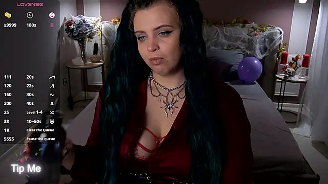 Miss Maya Mils online show from October 2025 01:08:02 AM