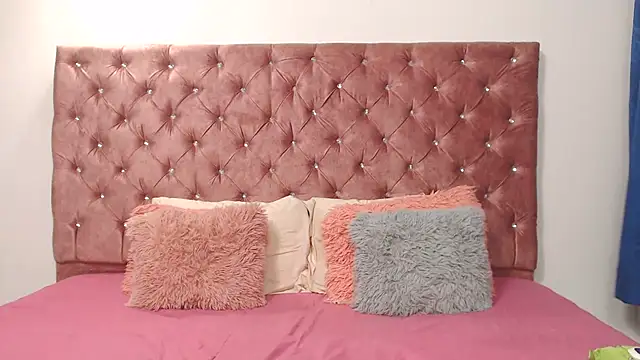 SsofiCollins online show from March 2026 04:58:01 AM