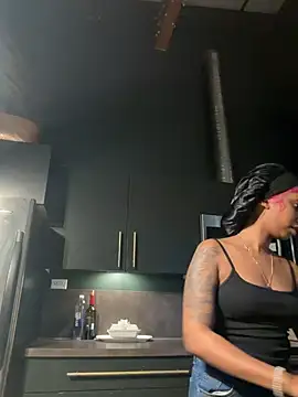 Your Paris online show from February 2026 10:46:01 PM