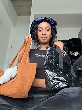 Your Paris online show from February 2026 06:39:01 PM