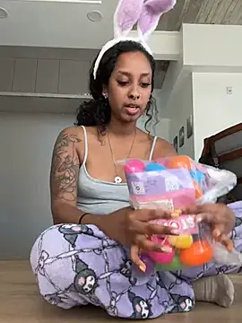 Your Paris online show from April 2026 07:56:01 PM