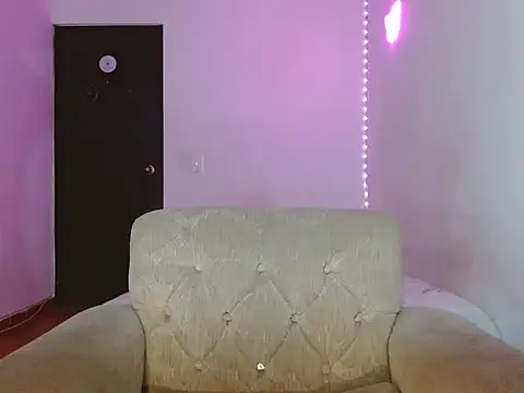 lucydreamm online show from January 2026 12:59:01 AM