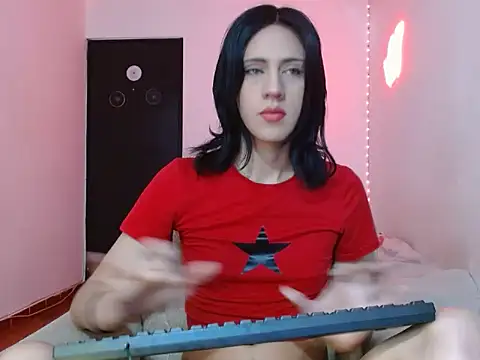 lucydreamm online show from February 2026 09:13:01 PM