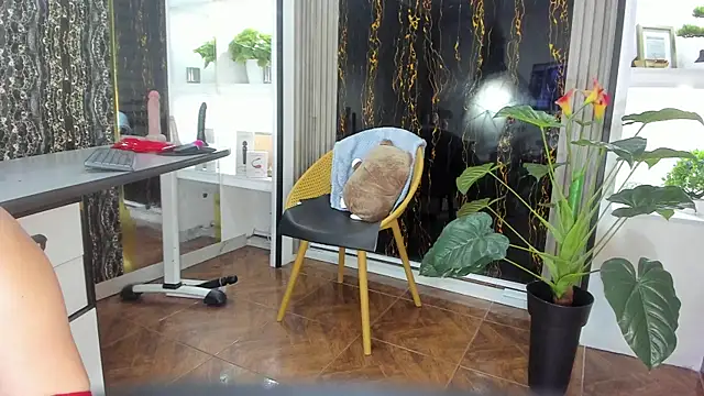 MissEscarleth online show from February 2025 02:47:02 AM