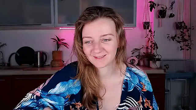 Elly Helly online show from December 2024 08:04:02 PM