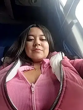 Cristal  04 online show from December 2025 04:05:01 PM