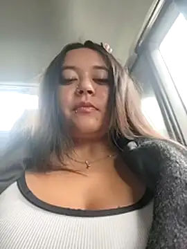 Cristal  04 online show from December 2025 03:52:01 PM