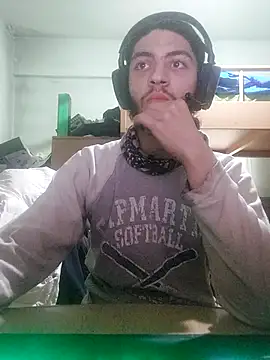 kleineid77 online show from February 2025 02:08:01 PM