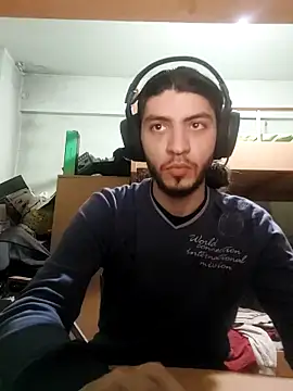 kleineid77 online show from March 2025 05:56:01 PM