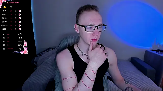 Alex silents online show from November 2025 04:23:02 AM