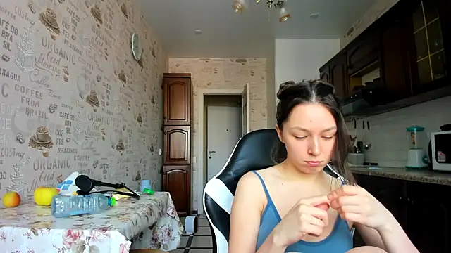 Adela Vetta online show from March 2025 10:13:02 AM