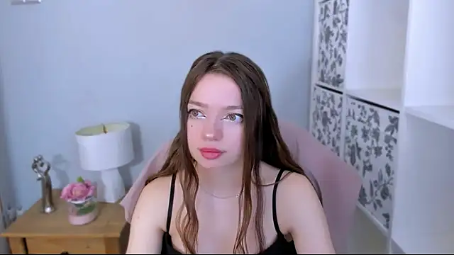 GraceLips online show from January 2026 06:28:02 AM