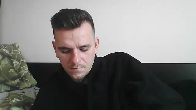 Huge cock22cm online show from March 2025 10:11:02 AM