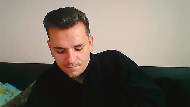 Huge cock22cm online show from November 2025 08:35:02 AM