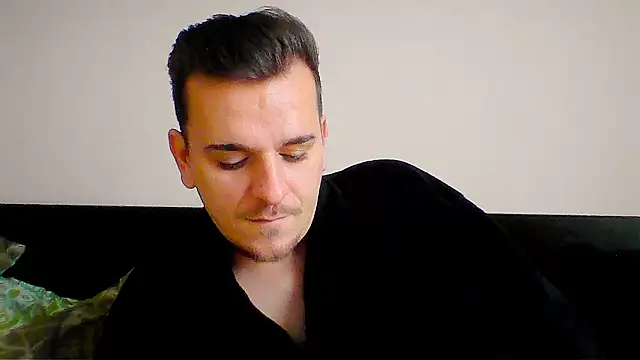 Huge cock22cm online show from January 2026 09:33:01 AM