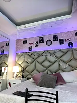 Brenda Garcia online show from October 2025 07:14:02 PM