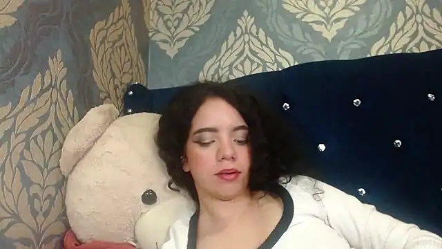 EmmaCowperr online show from December 2024 06:14:01 AM