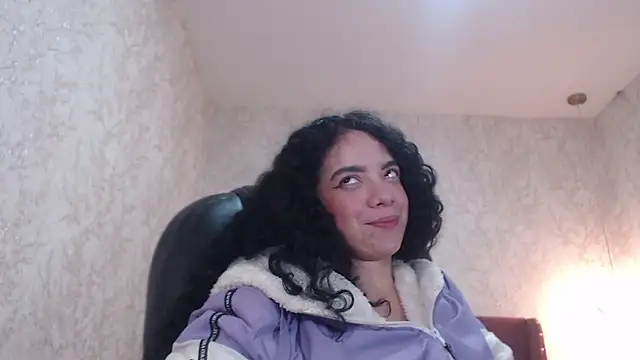 EmmaCowperr online show from January 2025 12:41:02 PM