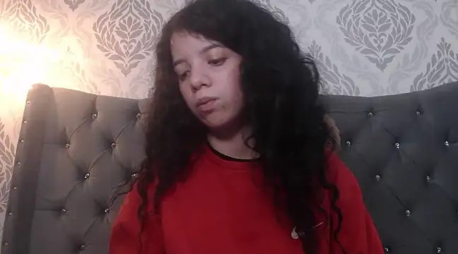 EmmaCowperr online show from February 2025 04:21:01 PM