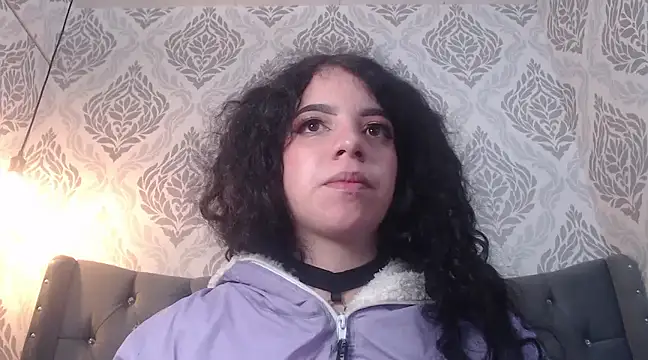 EmmaCowperr online show from March 2025 09:48:02 PM