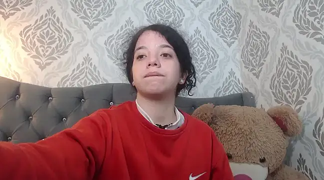 EmmaCowperr online show from March 2025 12:13:01 PM