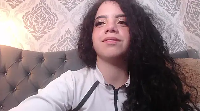 EmmaCowperr online show from March 2025 03:17:02 PM