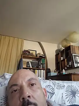 Tombihot online show from October 2025 12:37:02 PM