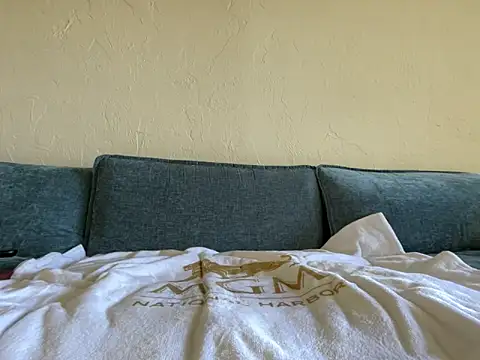 mouser21212 online show from June 2026 06:32:01 PM
