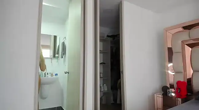 candy-sam28 online show from December 2024 05:13:01 PM