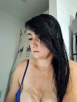 Snapshot of taalia chatting on December 2024 10:26:01 PM taalia online show from December 2024 10:26:01 PM